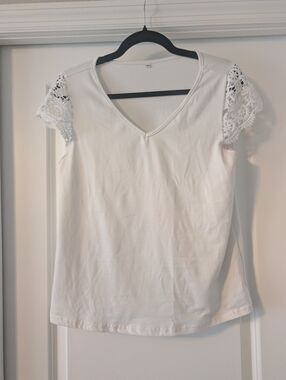 Women's White V-Neck Top with Lace Sleeves